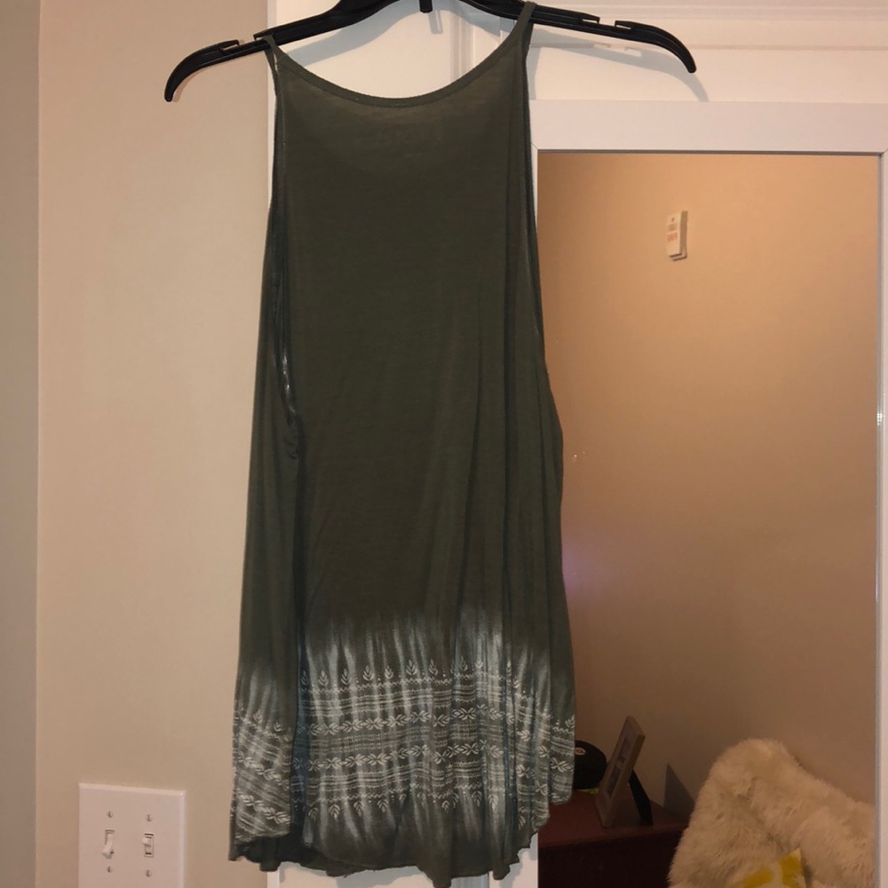 Green Tank - Picture 2 of 2